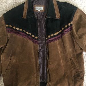 Vintage western suede jacket

Aztec accent suede

Excellent condition